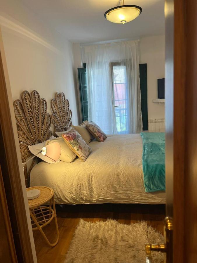 Apartamentos El Escudo Centro 리바데세야 외부 사진