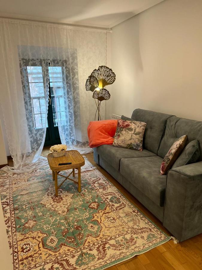 Apartamentos El Escudo Centro 리바데세야 외부 사진