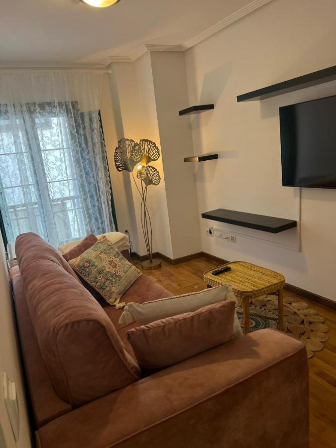 Apartamentos El Escudo Centro 리바데세야 외부 사진
