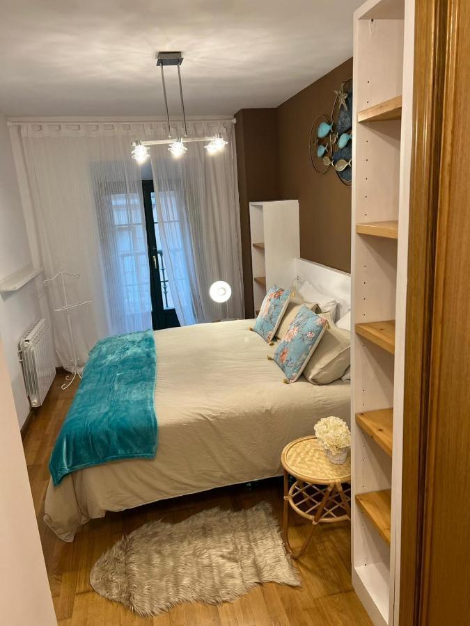Apartamentos El Escudo Centro 리바데세야 외부 사진