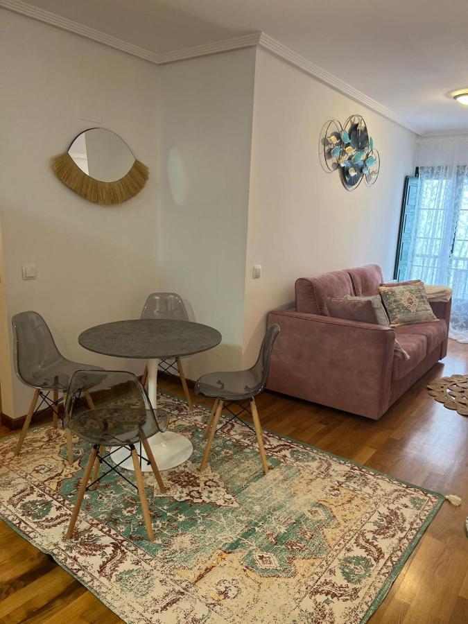 Apartamentos El Escudo Centro 리바데세야 외부 사진